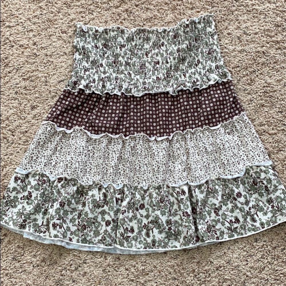 Strapless Maurices top.
